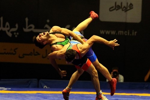 رقابت های کشتی فرنگی بزرگسالان قهرمانی خوزستان/ اهواز :